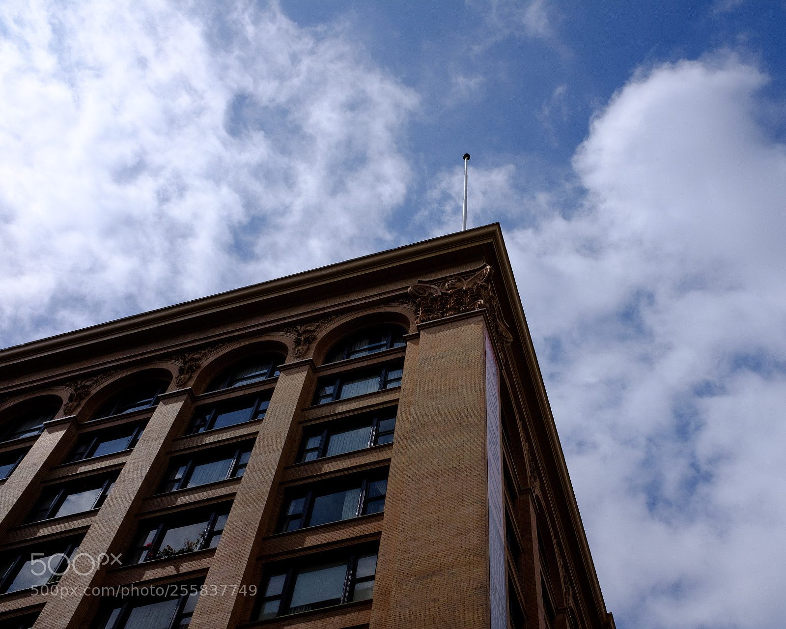 Fujifilm X100F sample photo. Up corner photography