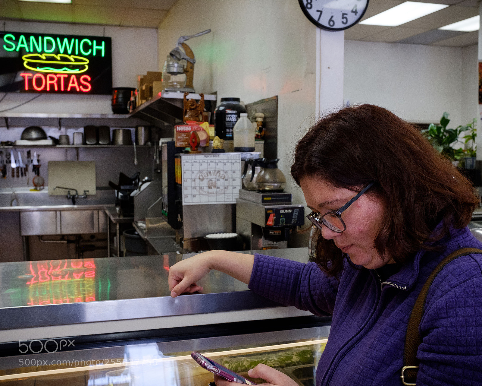Fujifilm X100F sample photo. Getting lunch. photography