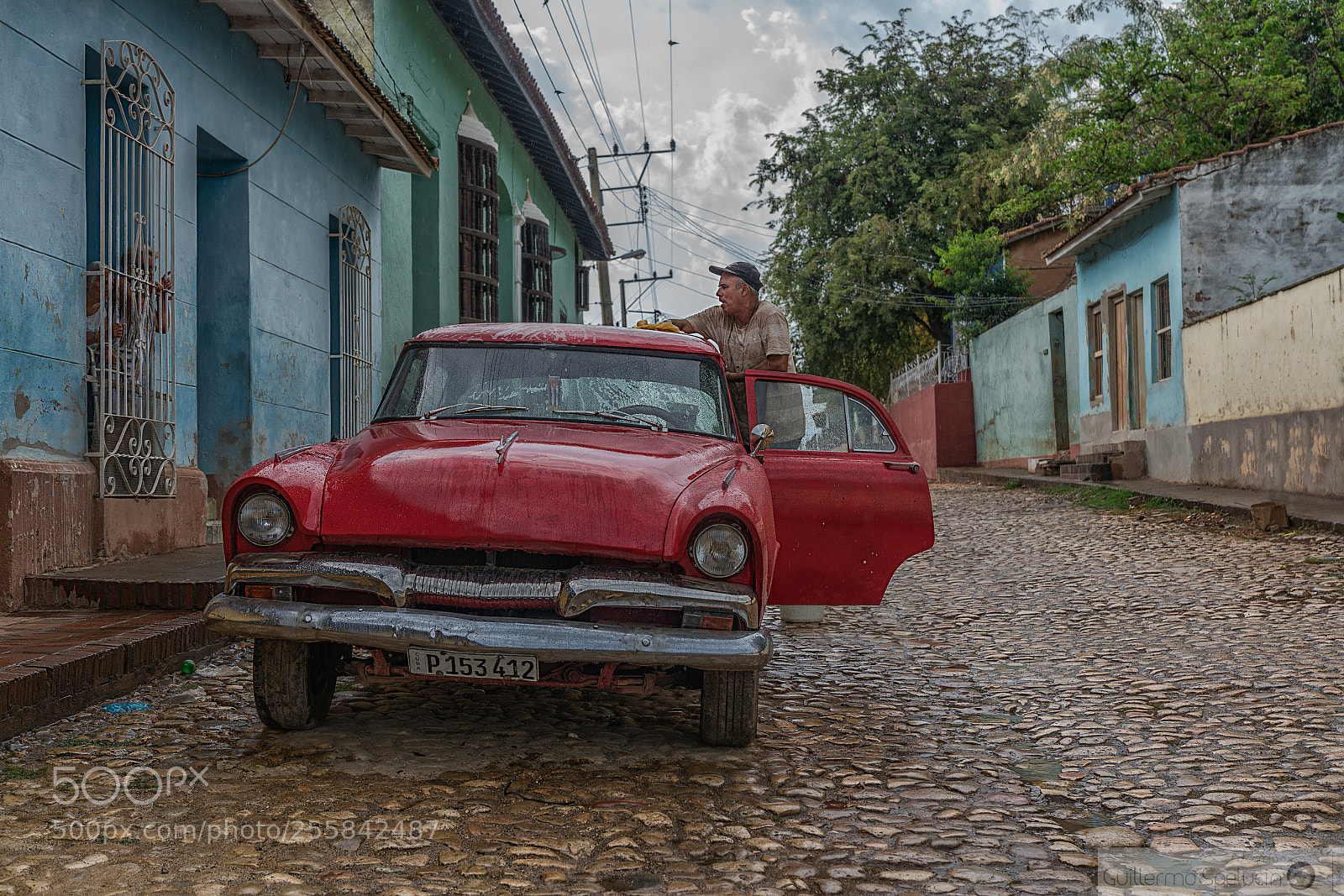 Sony a7R II sample photo. Taking care of the photography