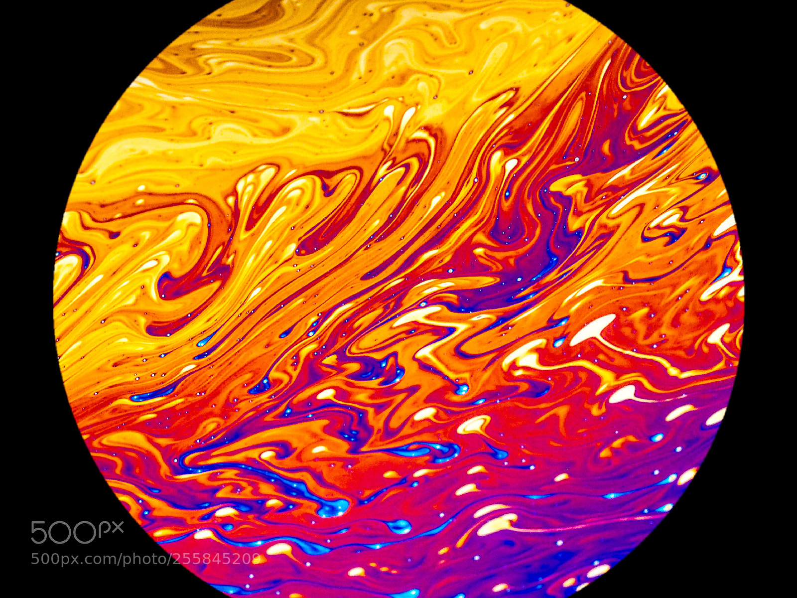 Olympus OM-D E-M1 sample photo. Soap film photography  photography
