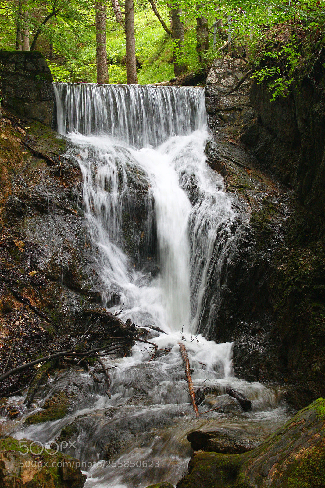 Canon EF-S 18-55mm F3.5-5.6 IS sample photo. Waterfall photography