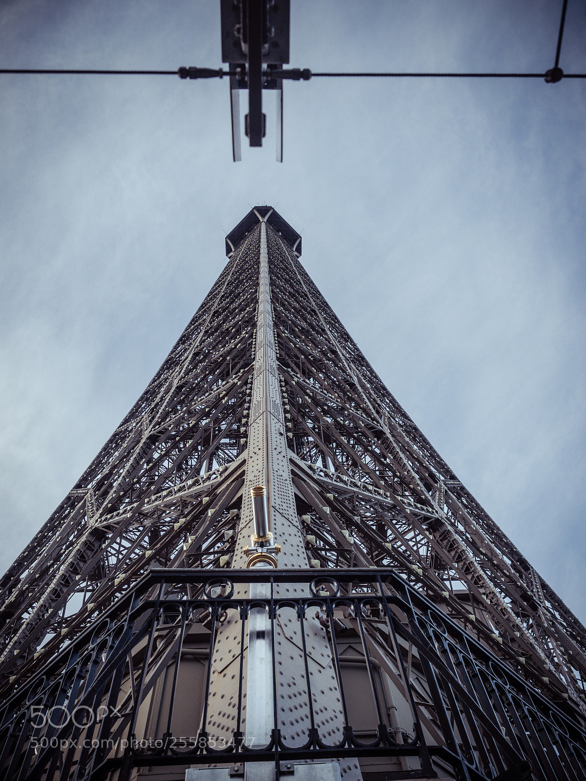 Olympus OM-D E-M1 Mark II sample photo. Eiffeltower photography