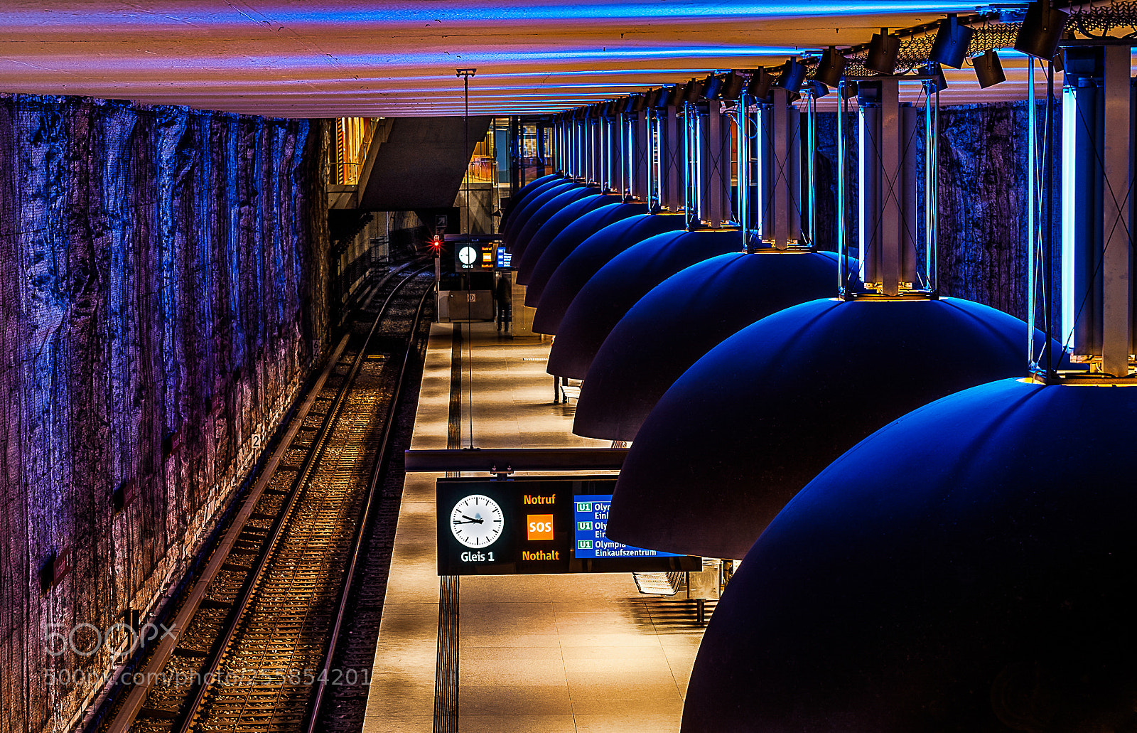 Fujifilm X-T1 sample photo. Subway station westfriedhof photography