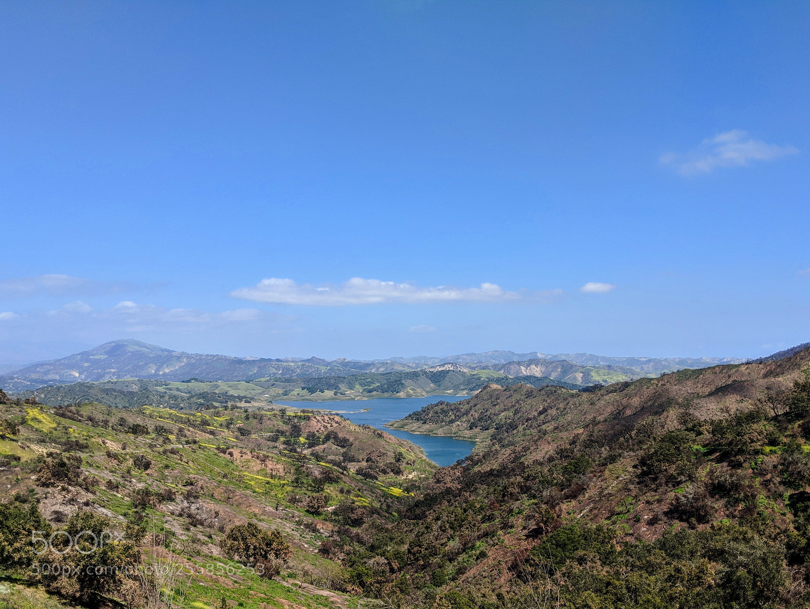 Google Pixel 2 XL sample photo. Lake casitas in the photography