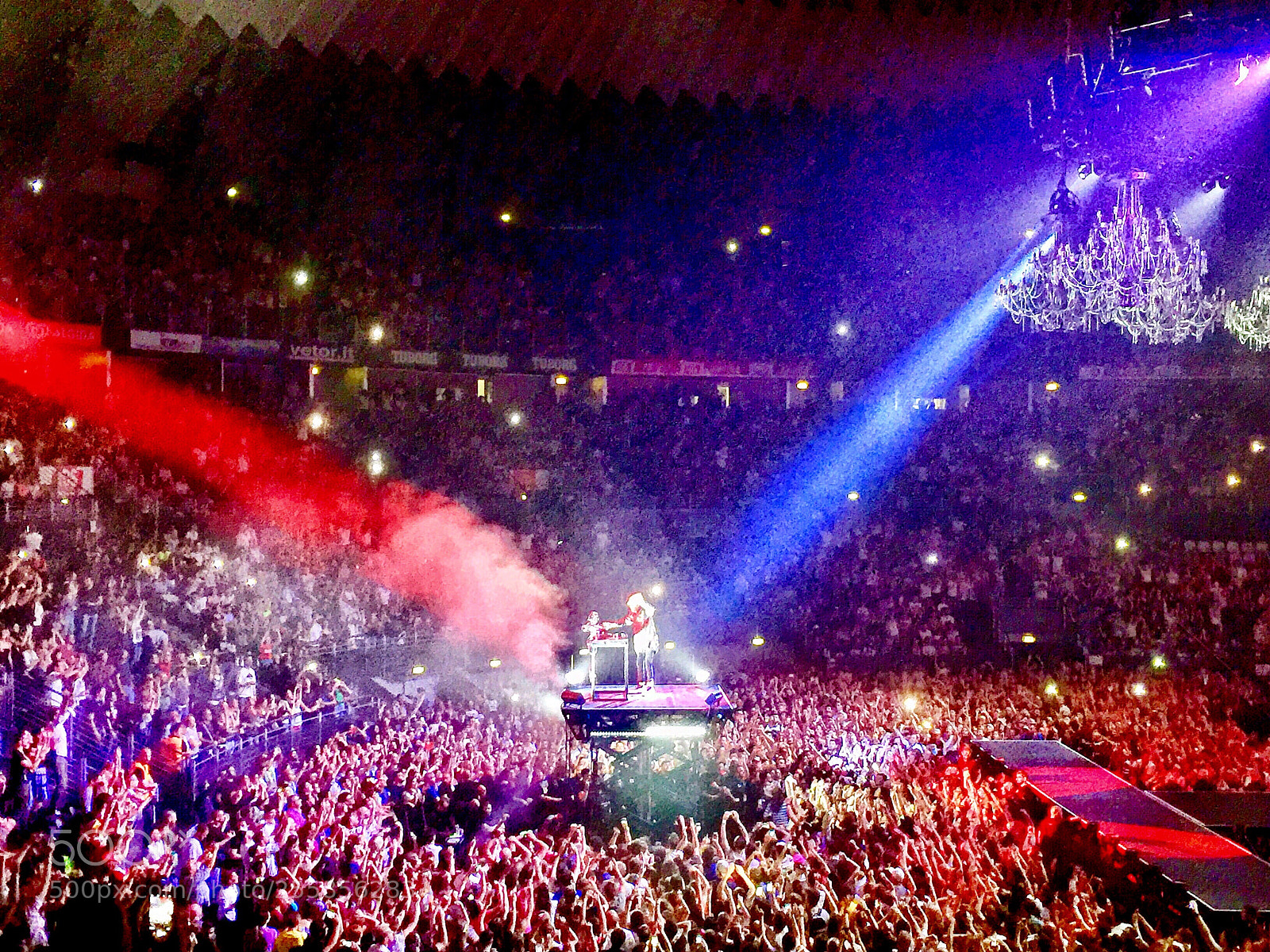 Apple iPhone 6 Plus sample photo. Lorenzo jovanotti live in photography