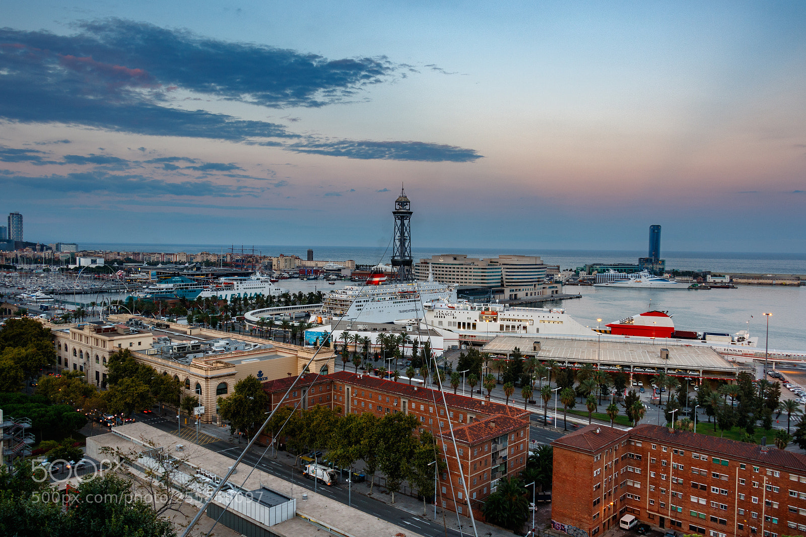 Canon EOS 7D Mark II sample photo. Sunset city photography