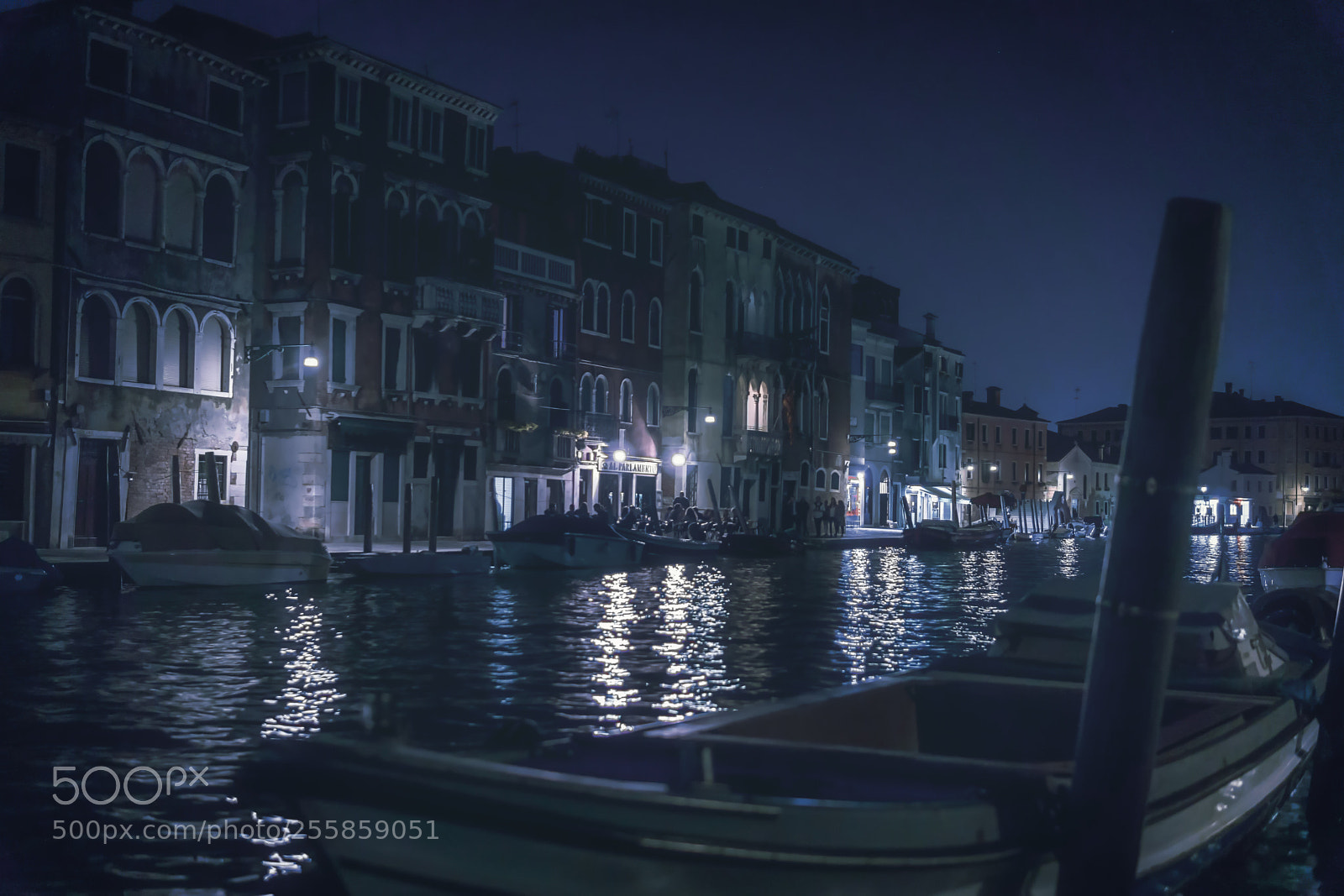 Sony a6300 sample photo. Venice river diner photography