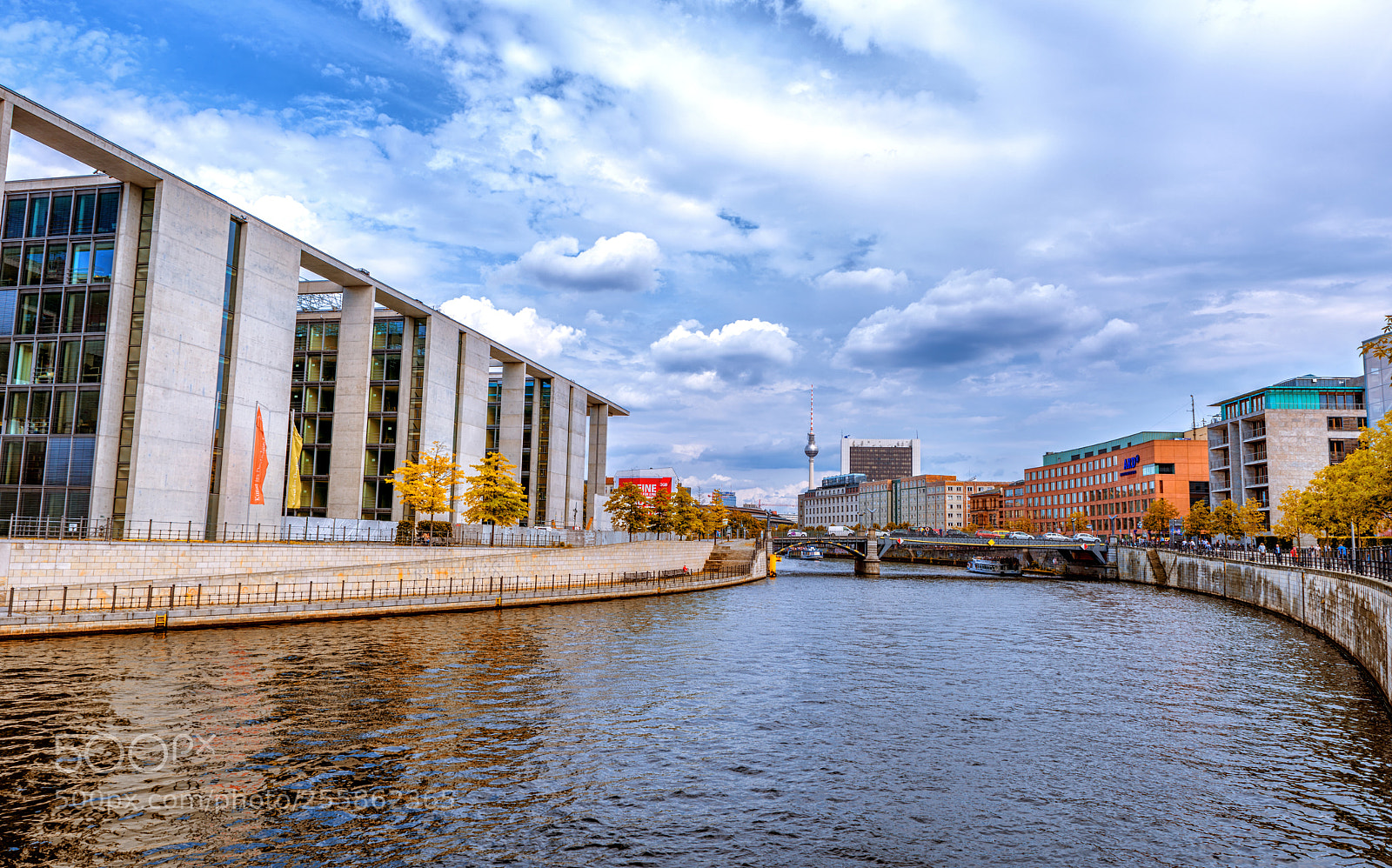 Nikon D800 sample photo. Canal leads to the photography