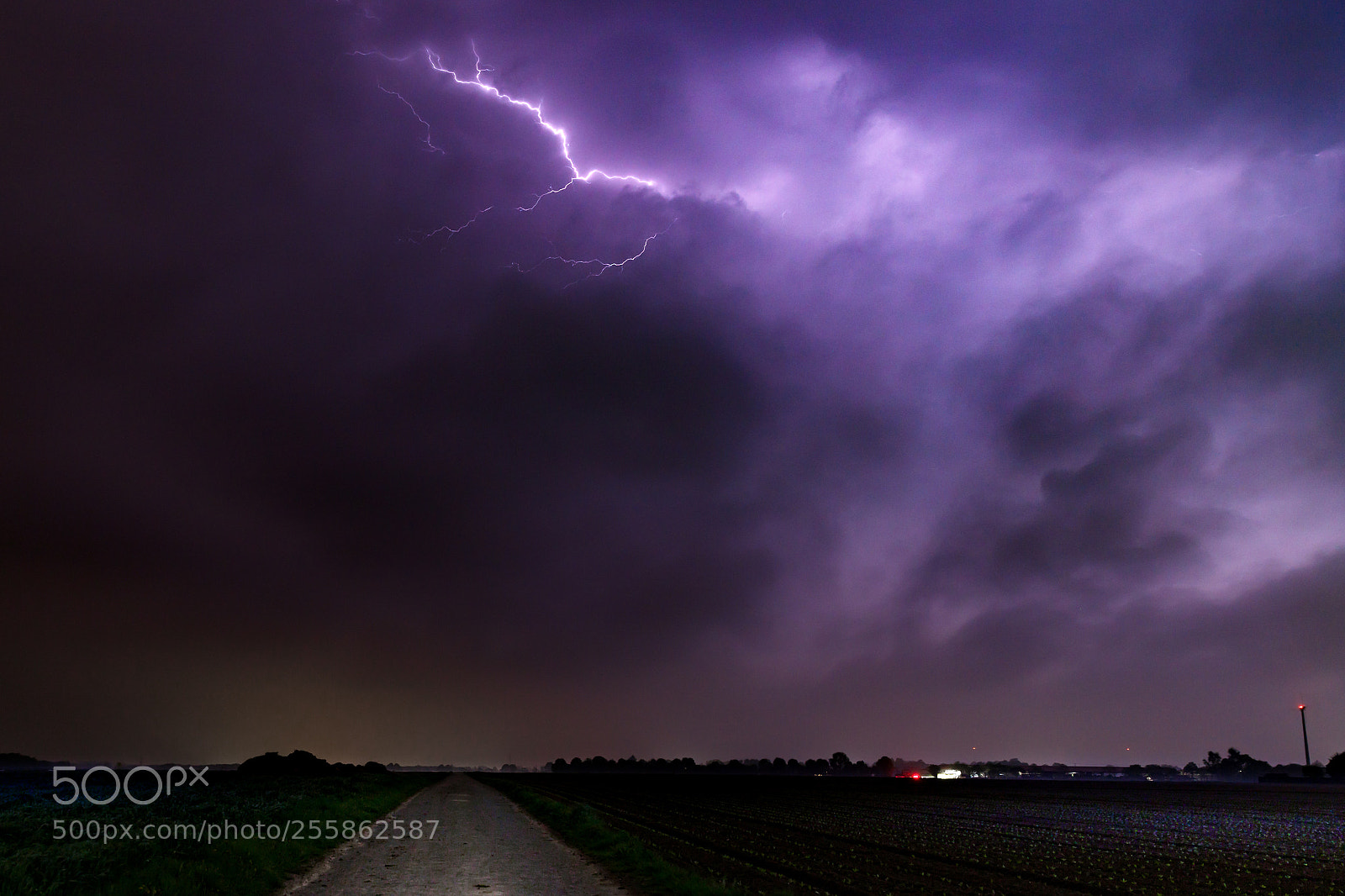 Canon EOS 6D Mark II sample photo. Lightning photography