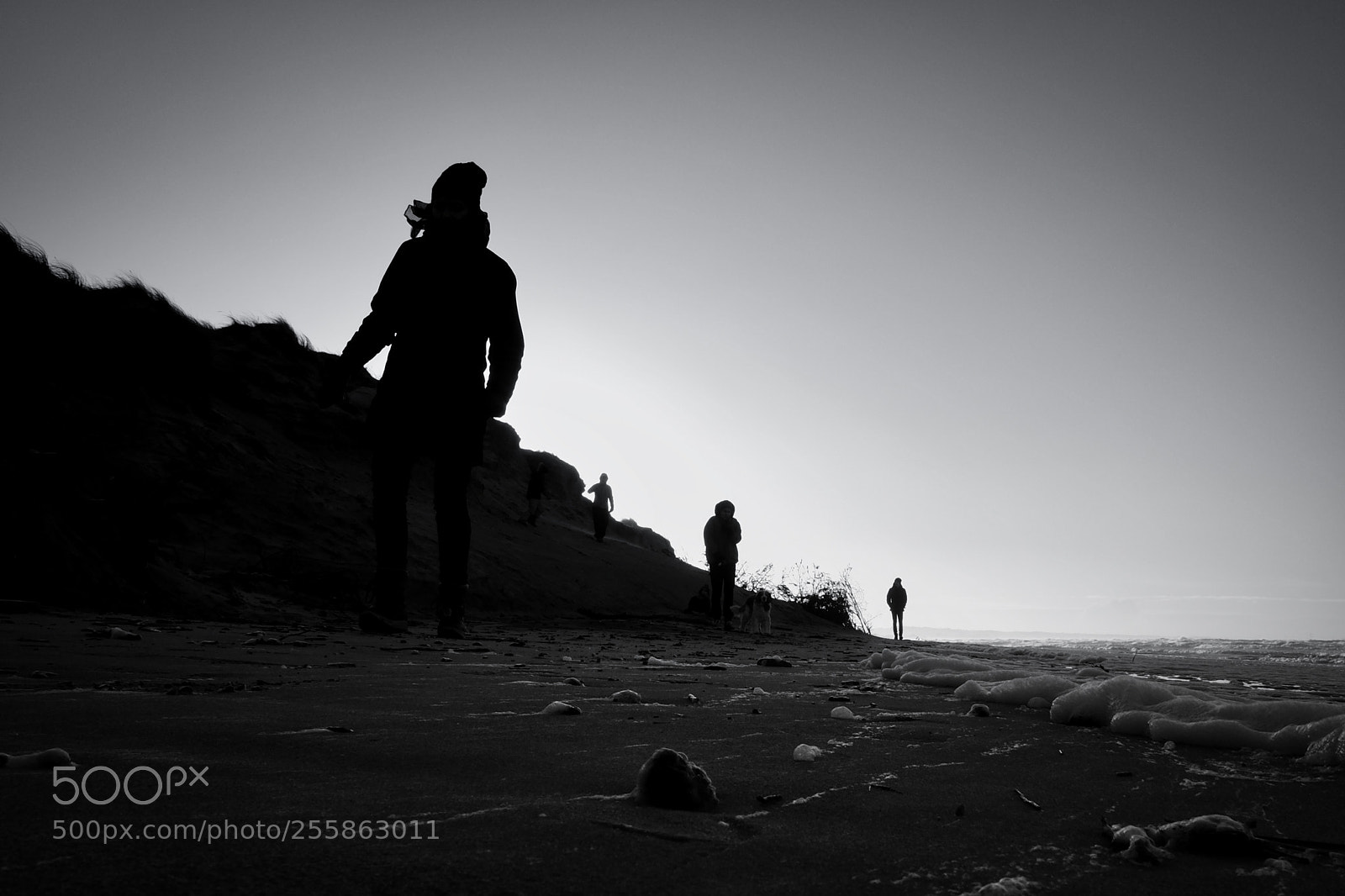 Fujifilm X70 sample photo. Walking photography