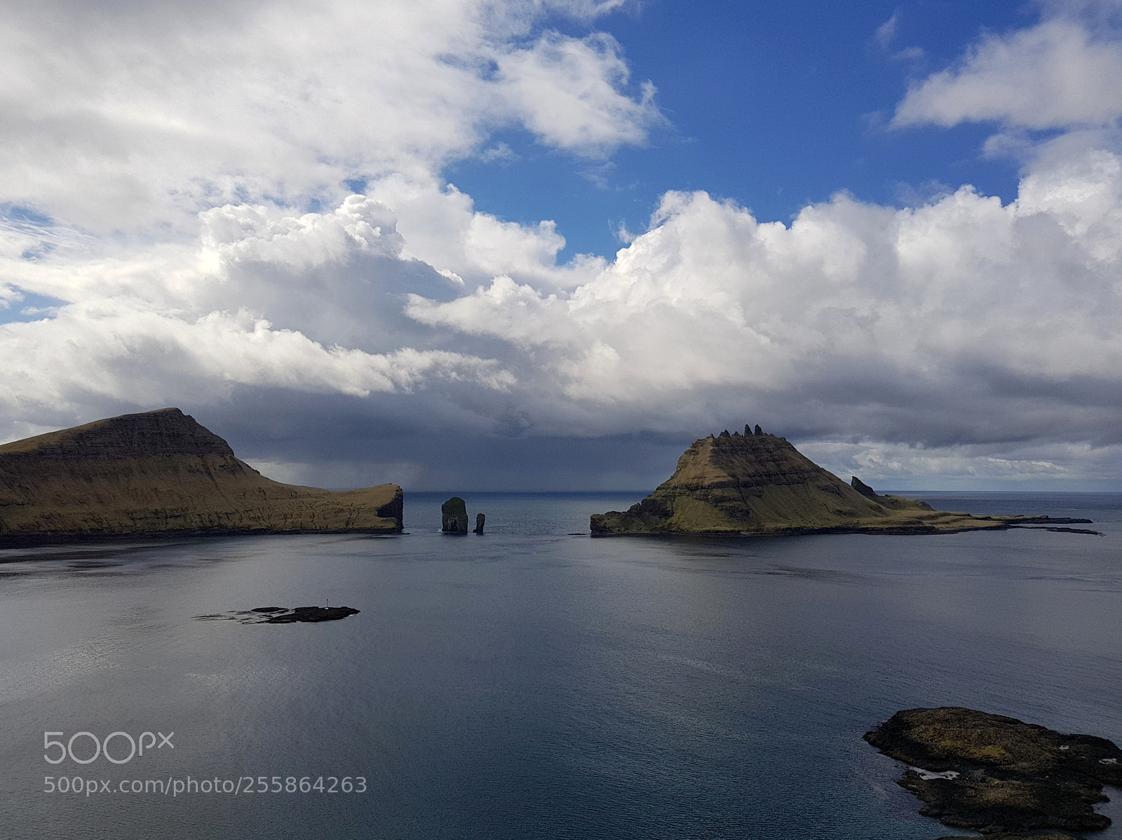 Samsung Galaxy S8 sample photo. Faroe islands coast photography