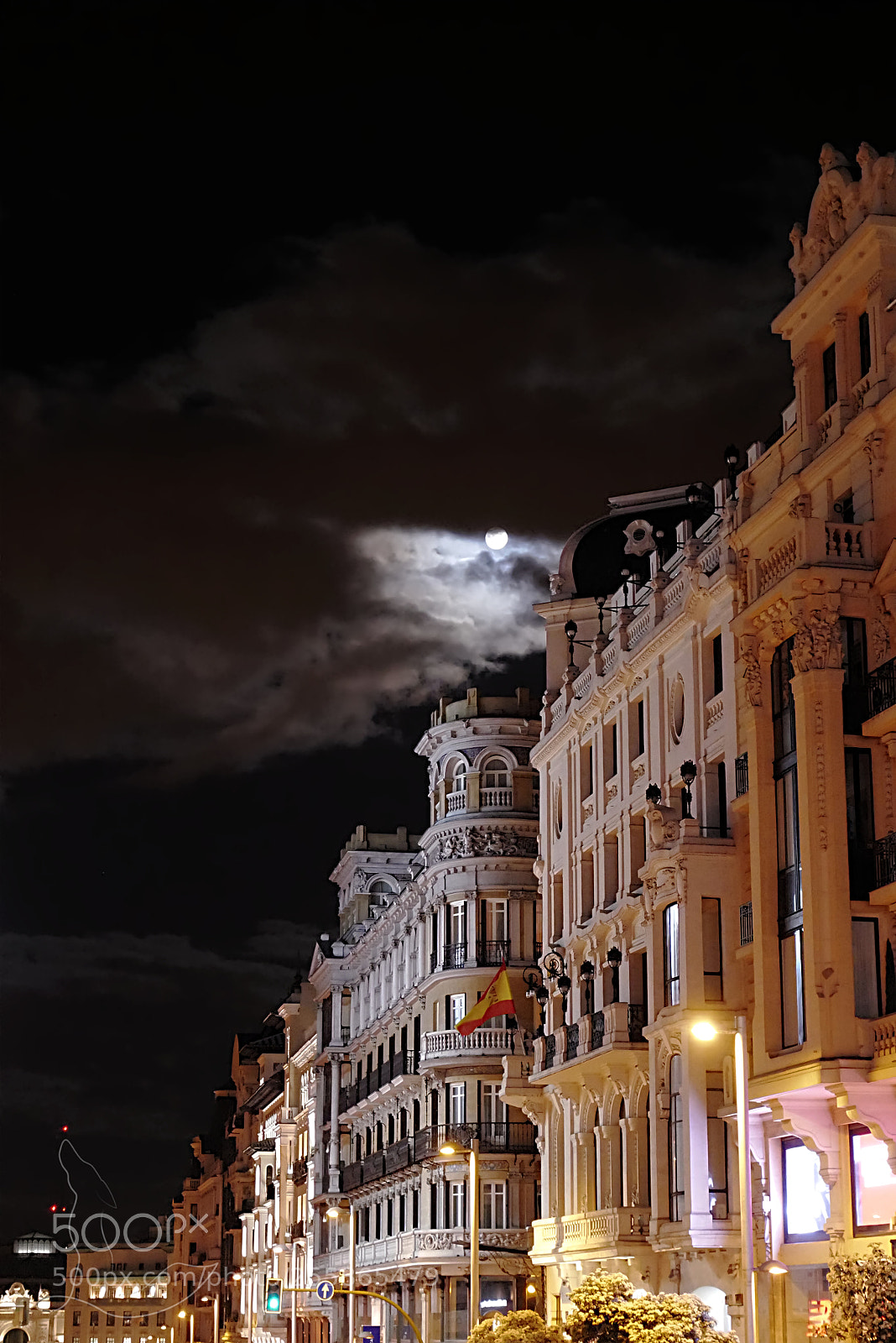 Panasonic Lumix DMC-GX85 (Lumix DMC-GX80 / Lumix DMC-GX7 Mark II) sample photo. Moonlightg via photography