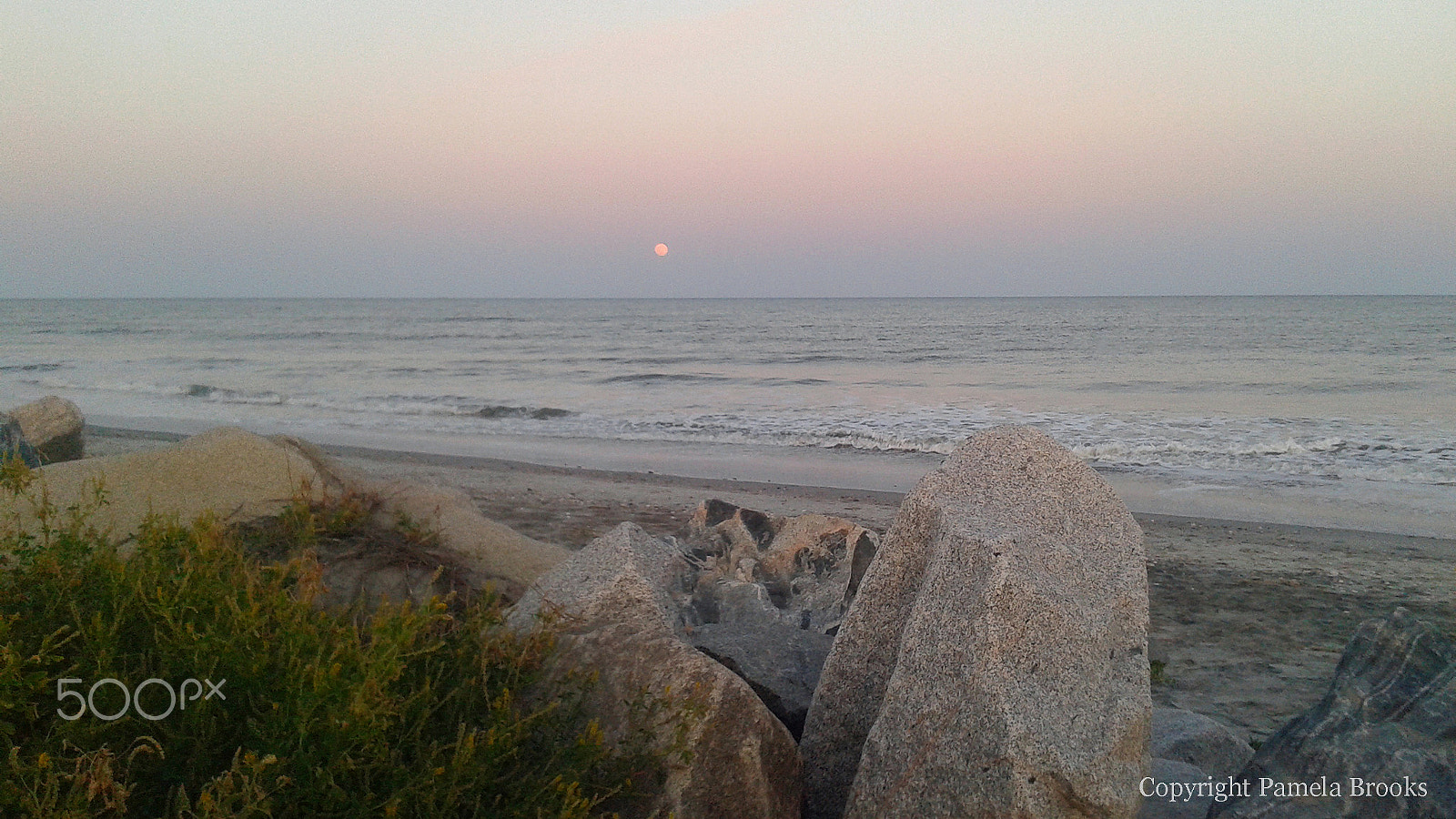 Samsung Galaxy Avant sample photo. Moonrise photography