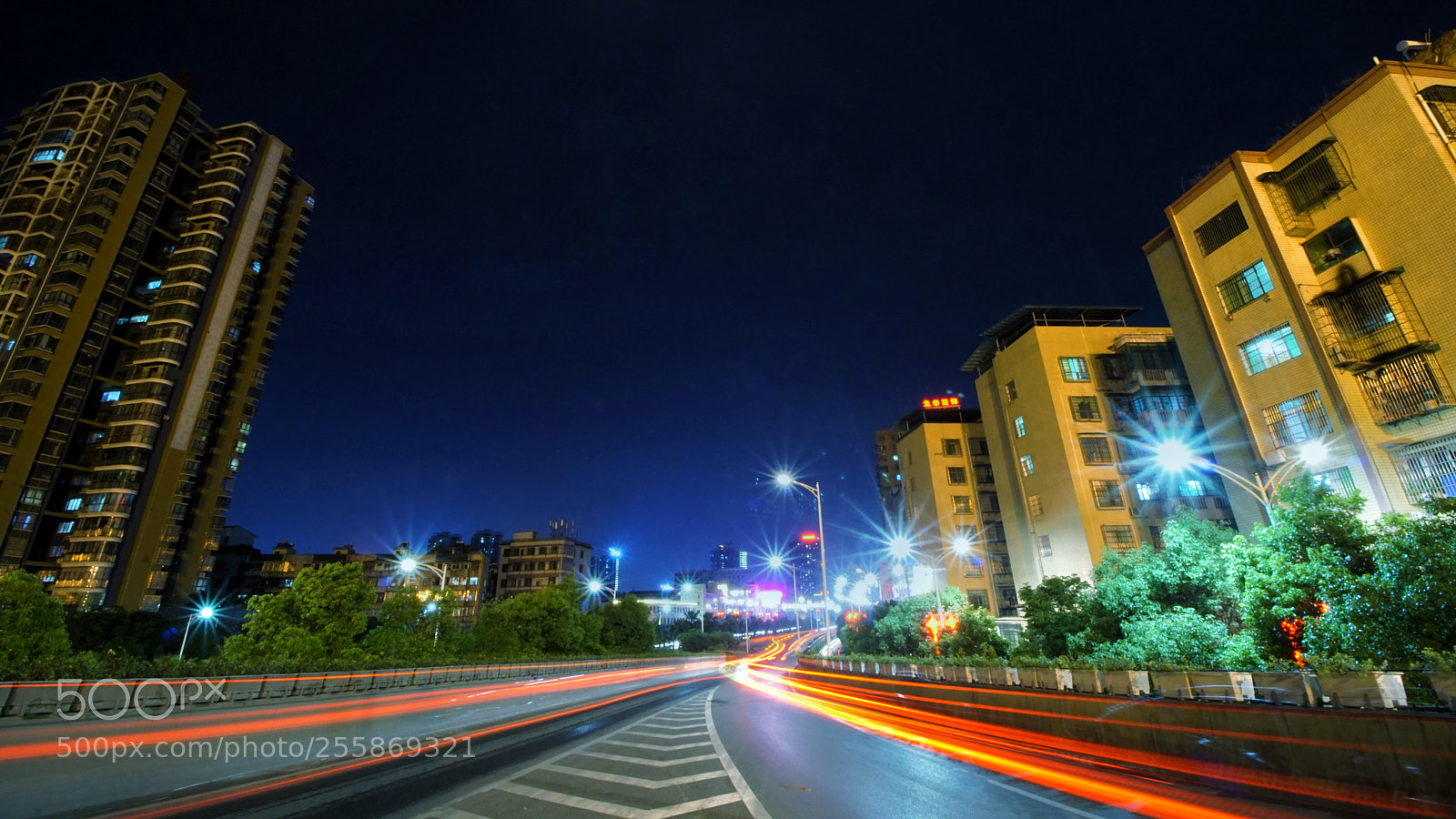 Sony a6000 sample photo. Night photography