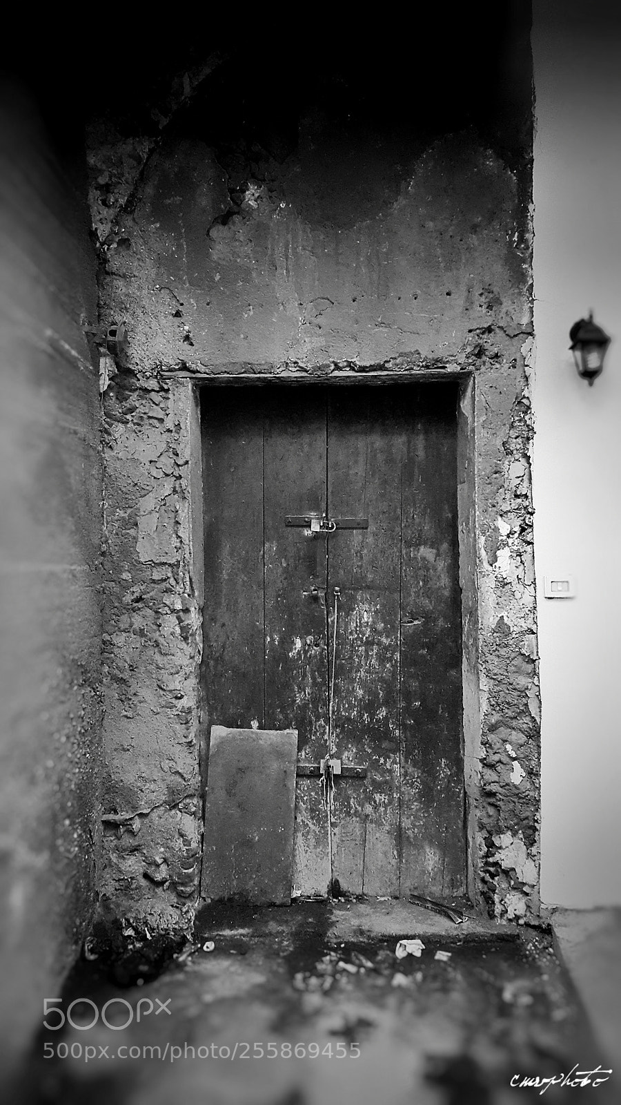 Samsung Galaxy S6 sample photo. Old doors photography