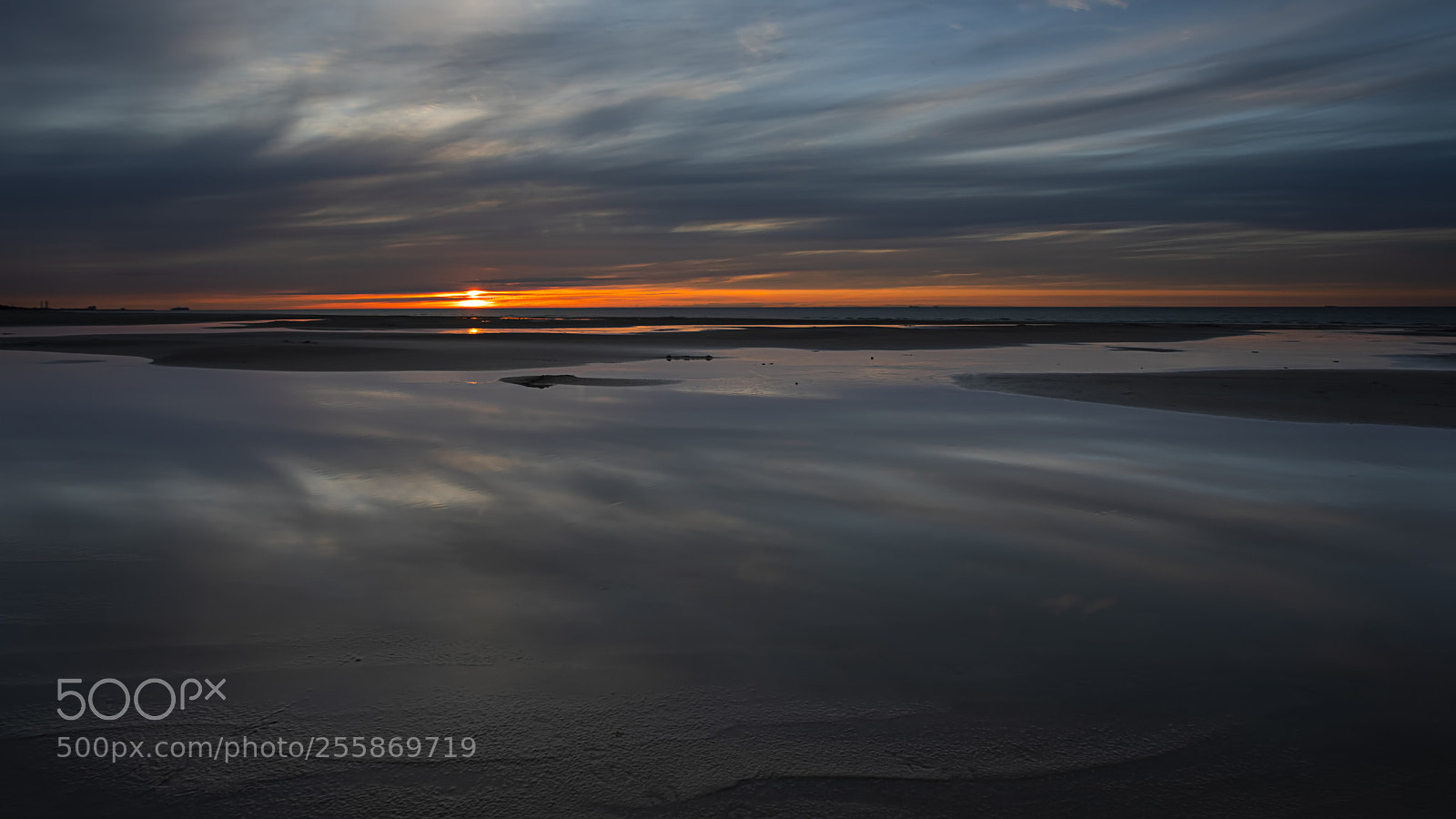 Canon EOS 5D Mark IV sample photo. Late april sunset photography