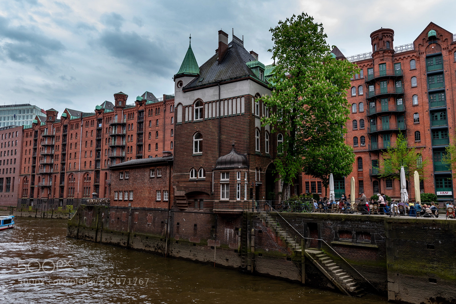 Nikon D5500 sample photo. Speicherstadt photography