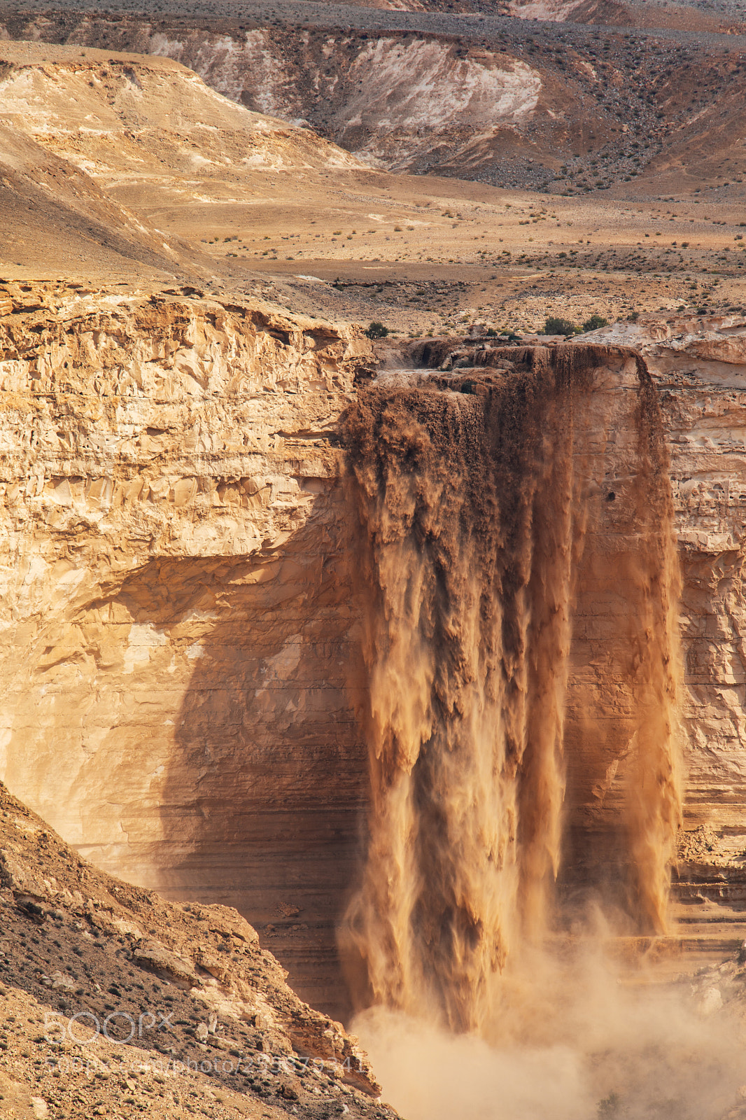 Canon EOS 5D Mark IV sample photo. Desert flood photography