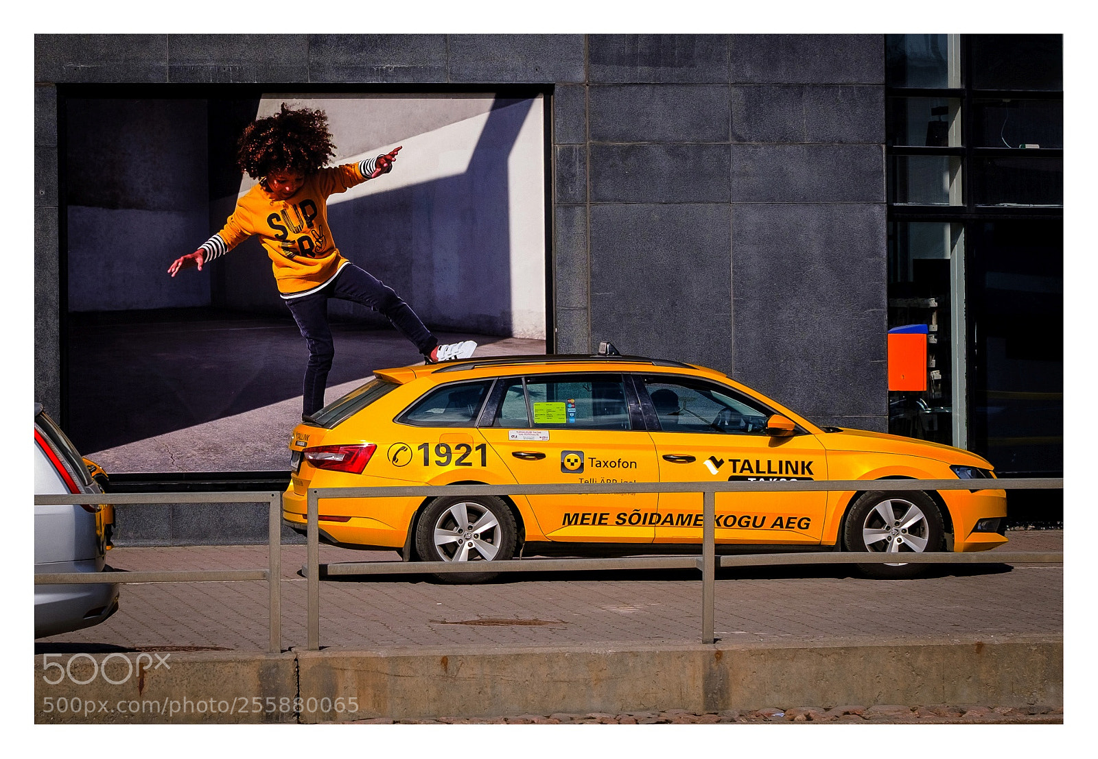 Fujifilm X-T20 sample photo. Passenger photography