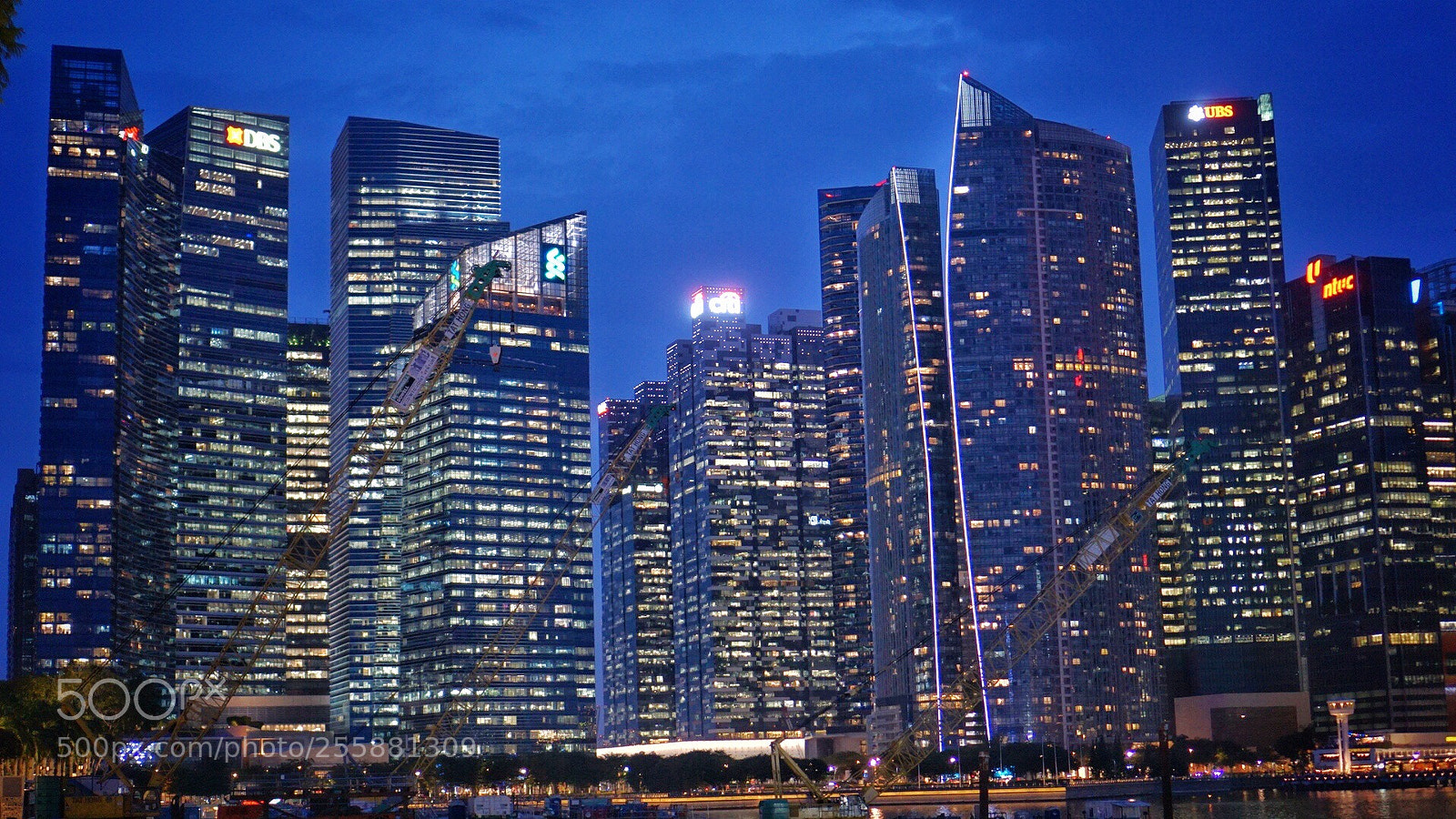 Sony a6000 sample photo. City lights photography