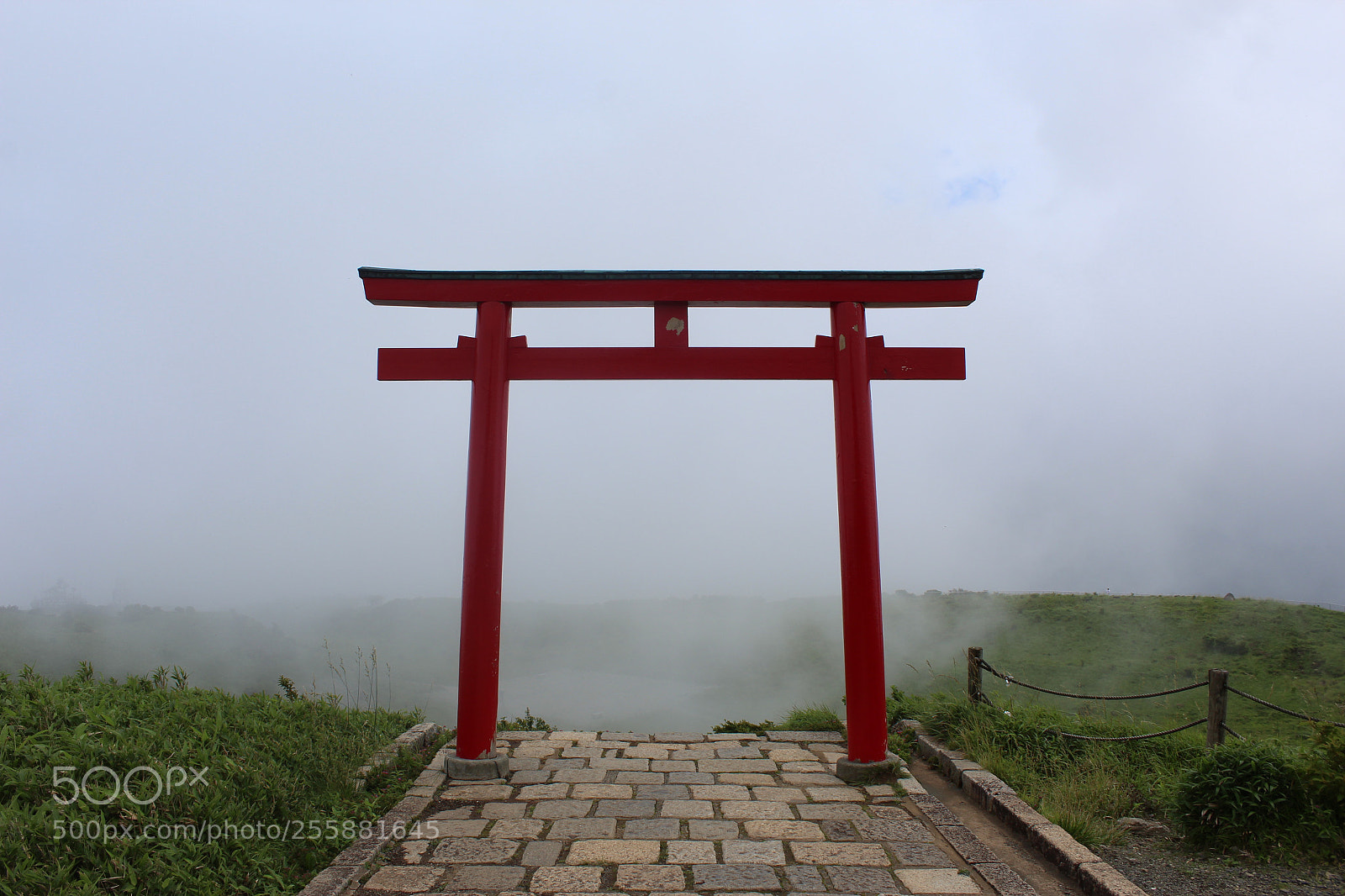 Canon EOS 1200D (EOS Rebel T5 / EOS Kiss X70 / EOS Hi) sample photo. Temple in the clouds photography