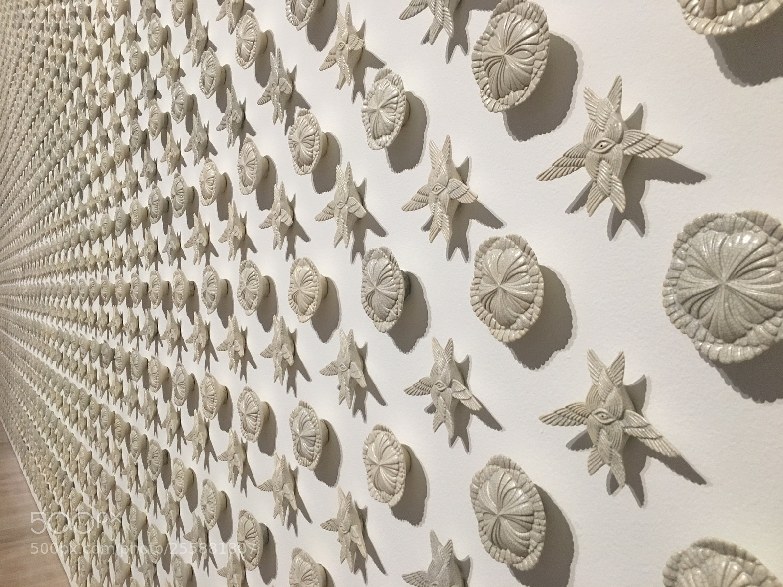 Apple iPhone 6s sample photo. Shelled wall photography