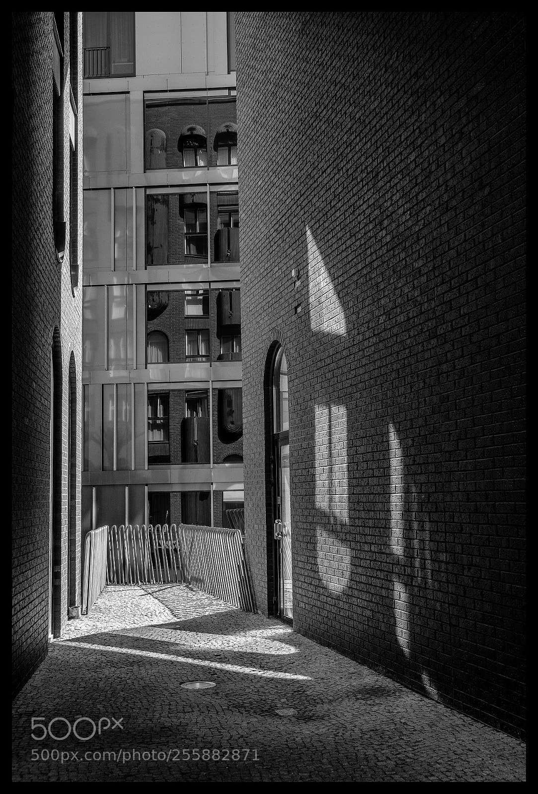 Fujifilm X-T20 sample photo. Walls photography