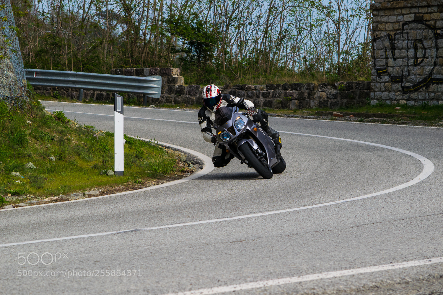 Nikon D3300 sample photo. Motor photography