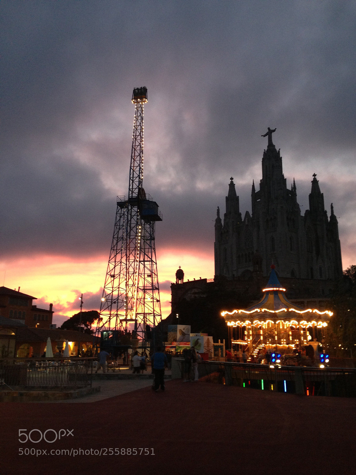 Apple iPhone 5 sample photo. Tibidabo photography