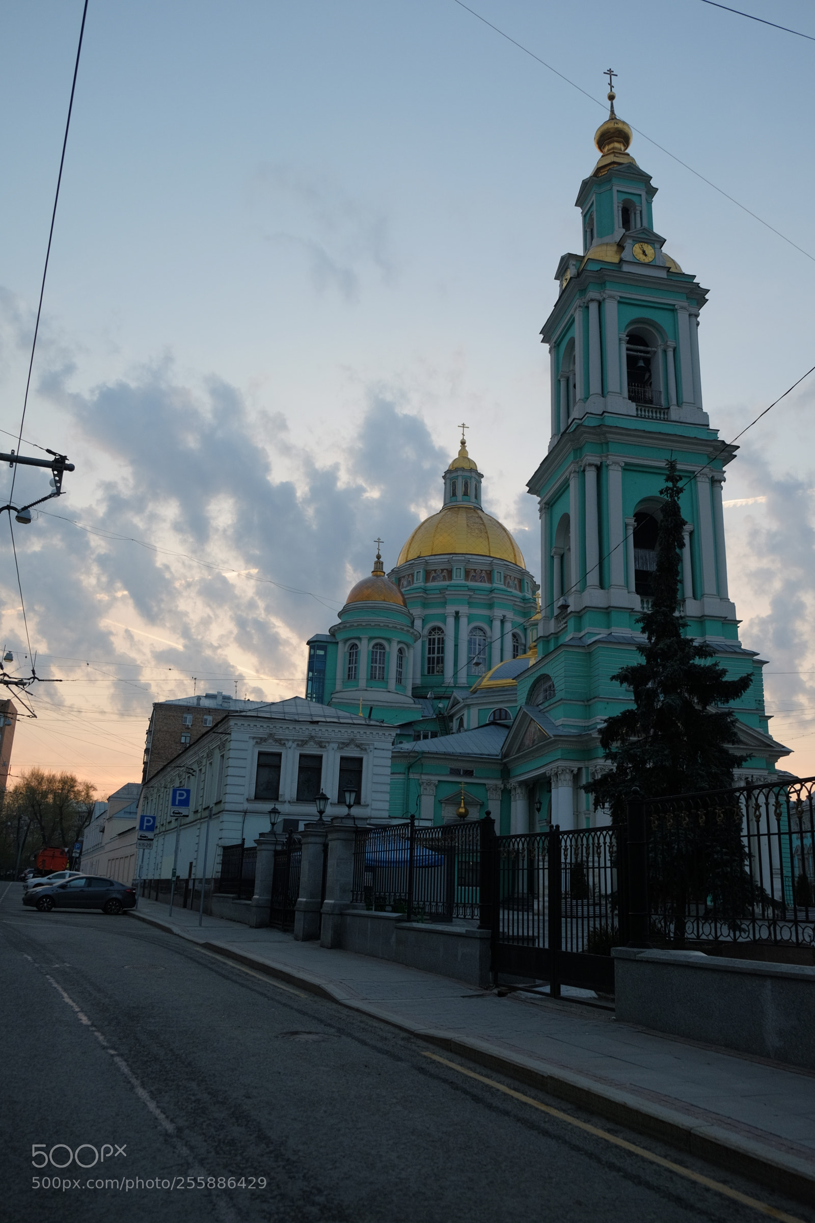 Fujifilm X-T1 sample photo. Moscow april photography