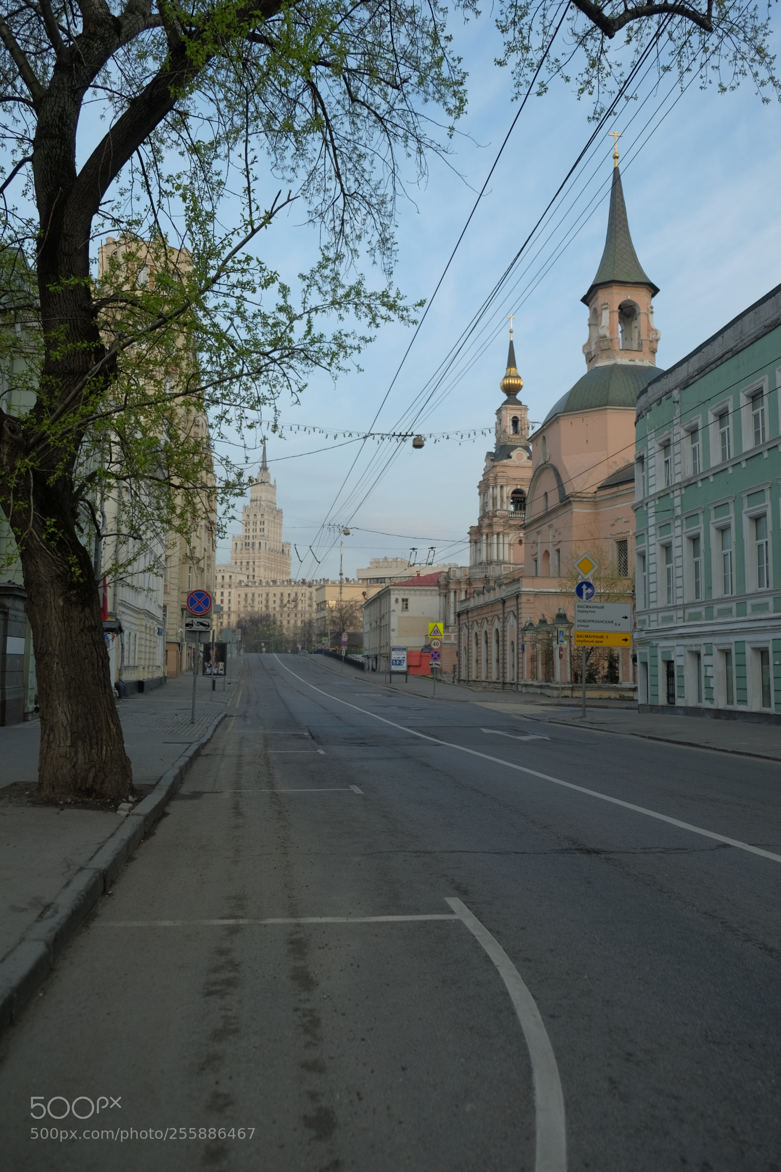 Fujifilm X-T1 sample photo. Moscow april photography