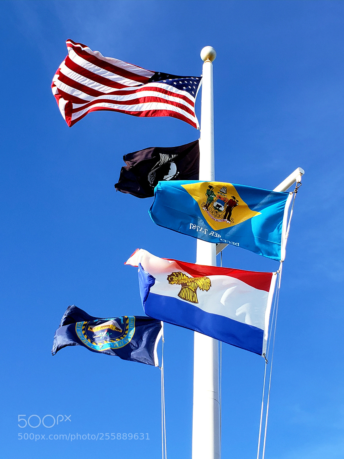 Samsung Galaxy S9+ sample photo. Flags photography
