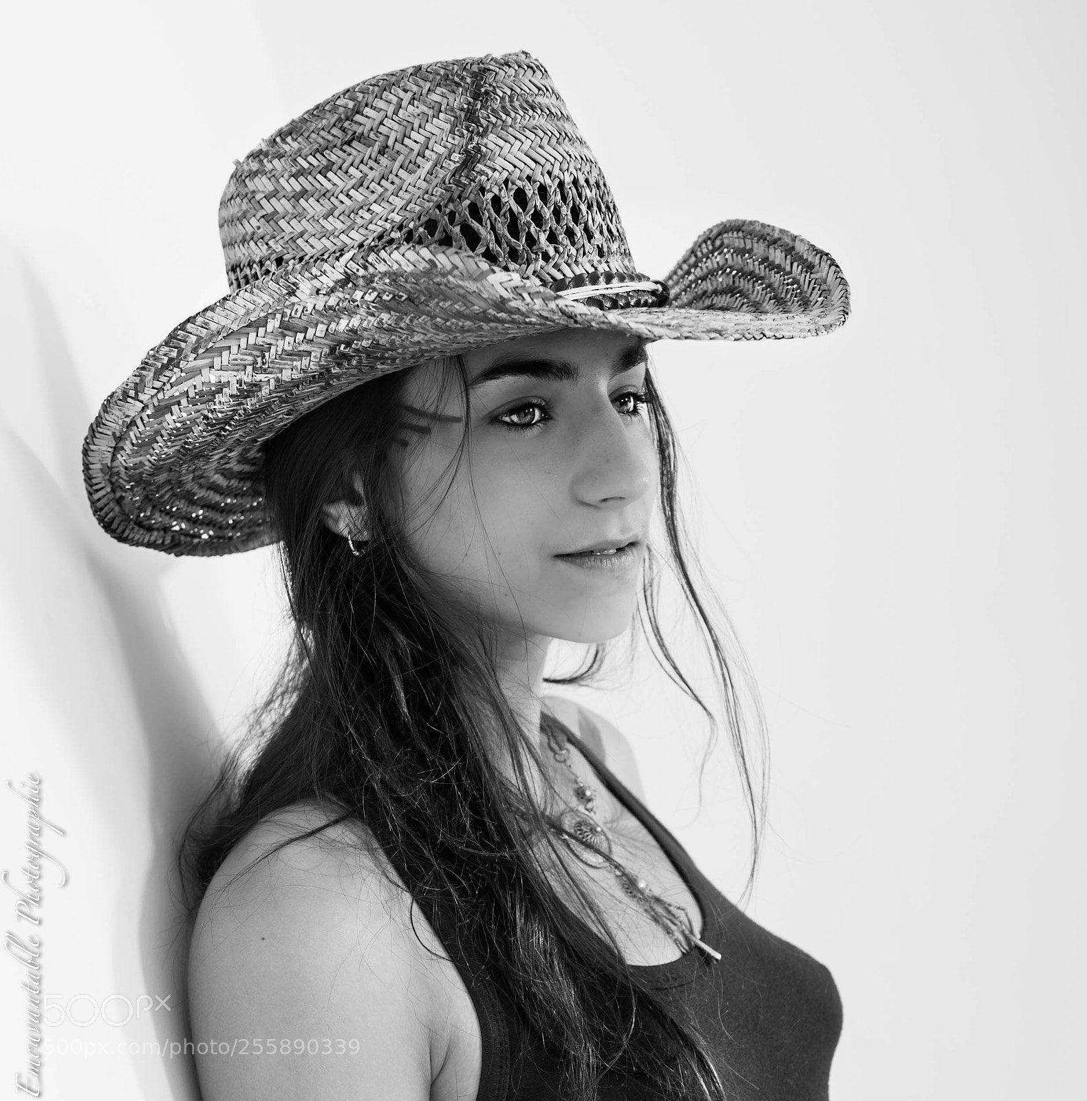 Nikon D850 sample photo. Chapeau de paille photography