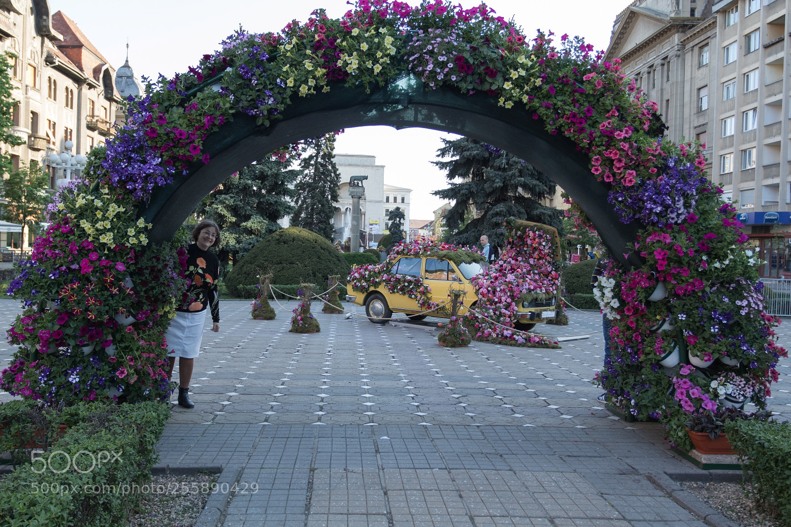 Canon EOS 77D (EOS 9000D / EOS 770D) sample photo. Time machine photography