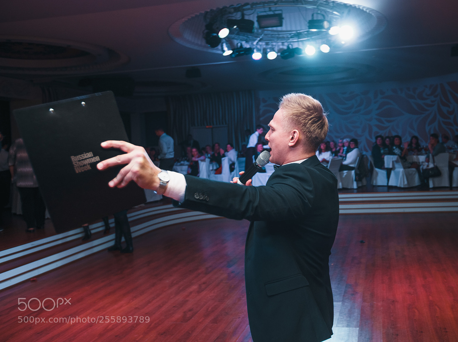 Canon EOS 5D Mark II sample photo. Private reporting photography