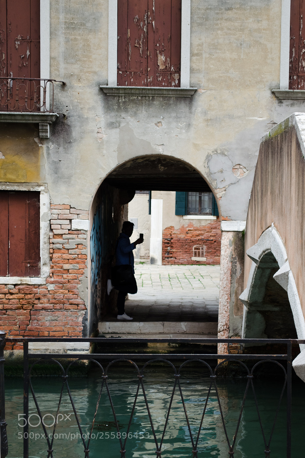 Nikon D5100 sample photo. Somebody photography