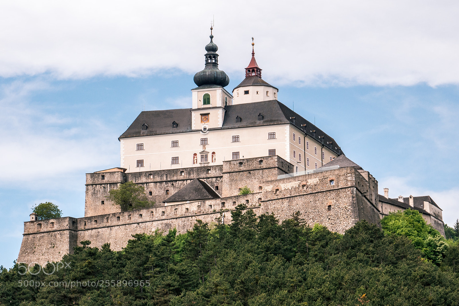 Olympus OM-D E-M10 sample photo. Burg forchtenstein photography