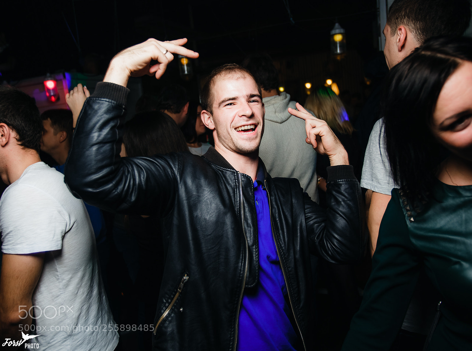Canon EOS 6D sample photo. Nightclub photography