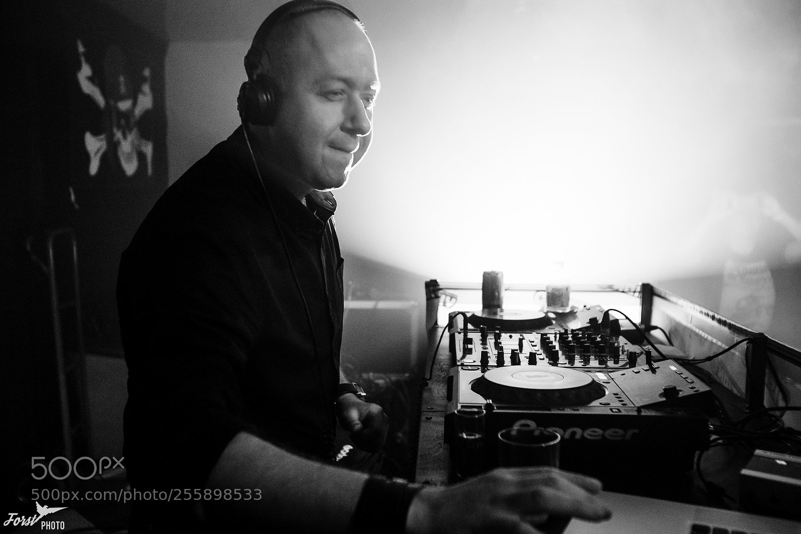 Canon EOS 6D sample photo. Nightclub photography
