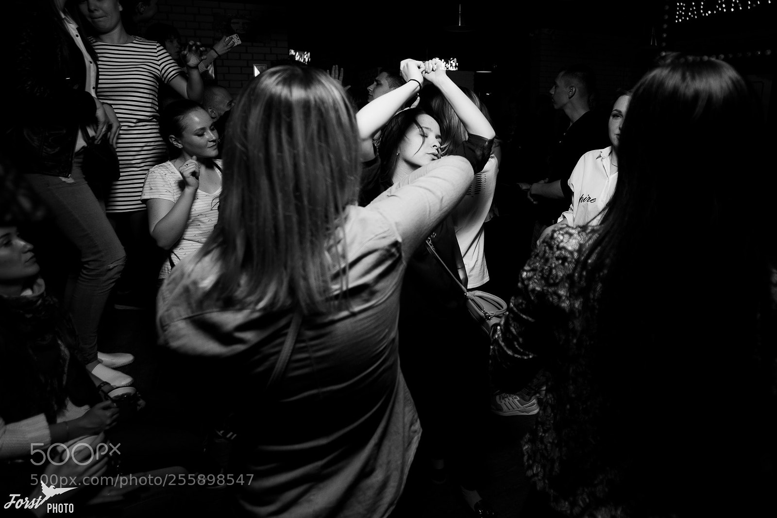 Canon EOS 6D sample photo. Nightclub photography