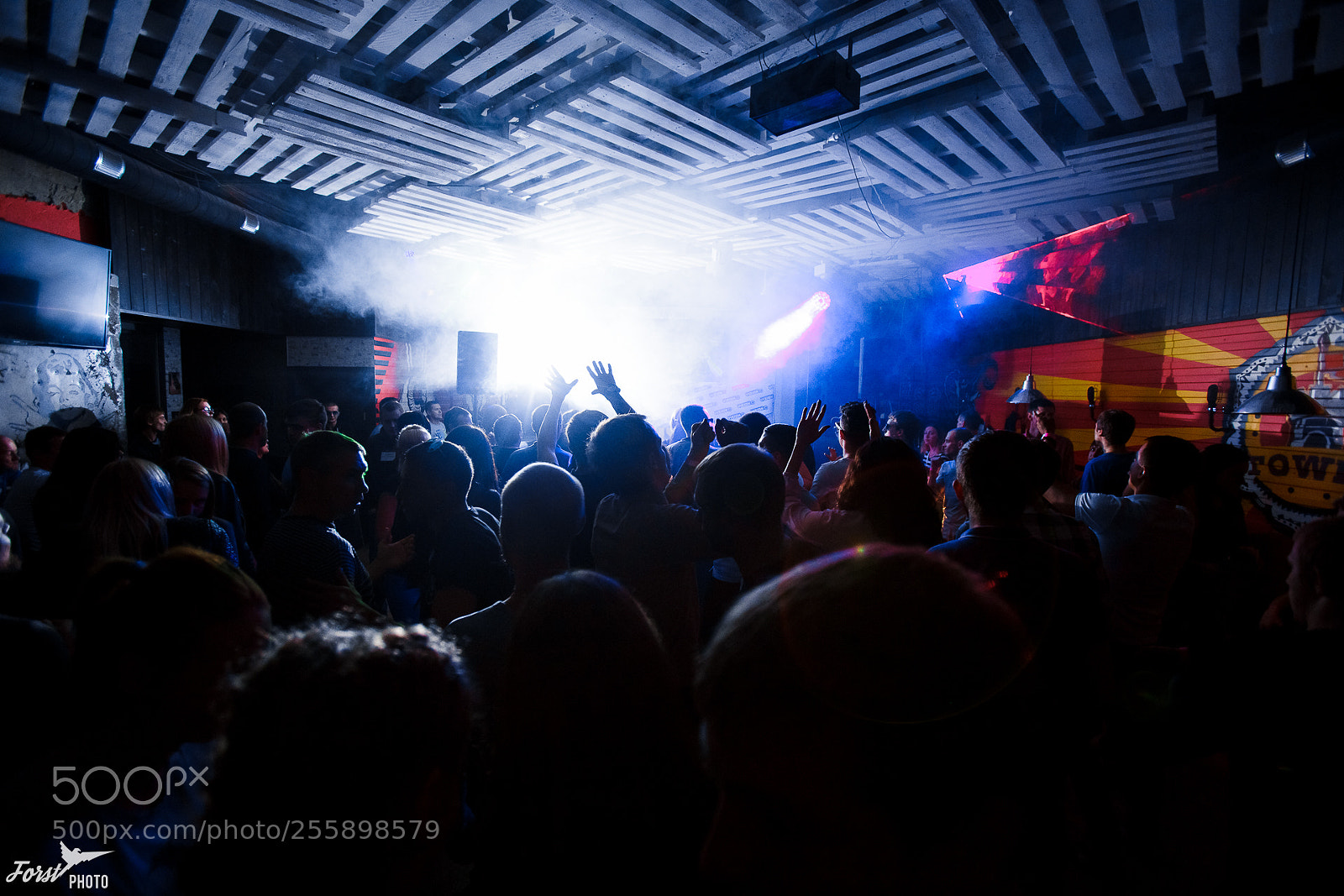Canon EOS 6D sample photo. Nightclub photography