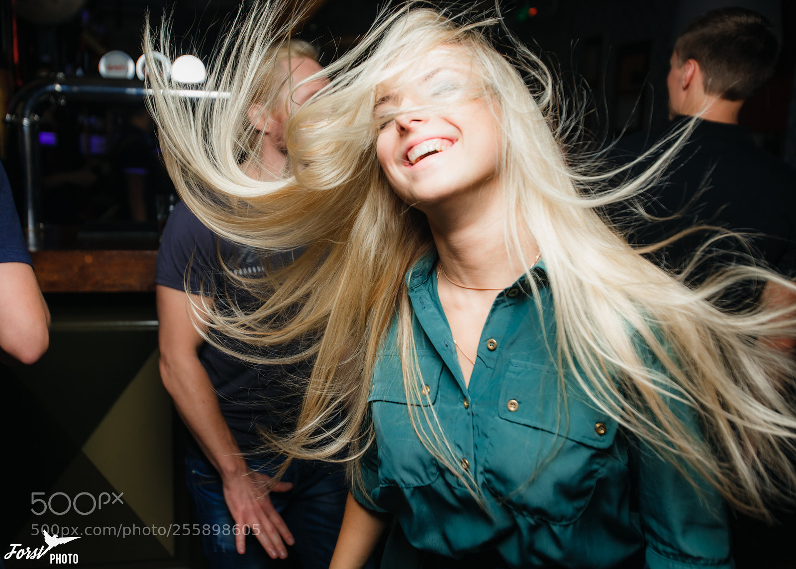 Canon EOS 6D sample photo. Nightclub photography