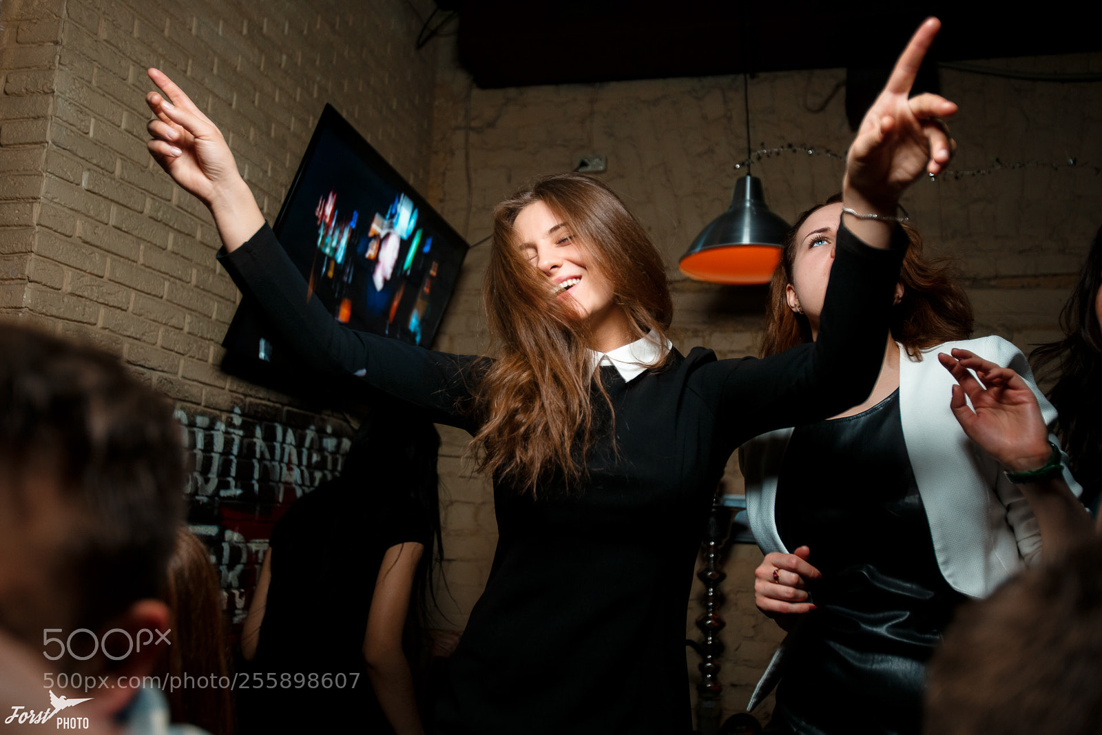 Canon EOS 6D sample photo. Nightclub photography