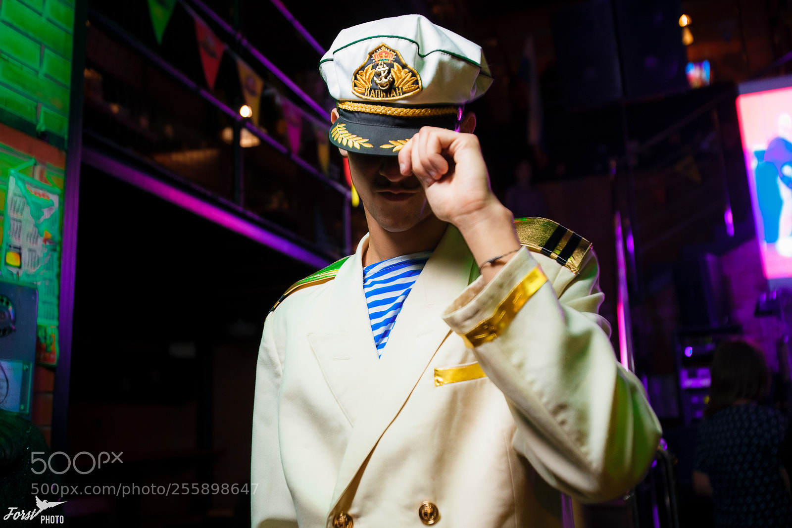 Canon EOS 6D sample photo. Nightclub photography