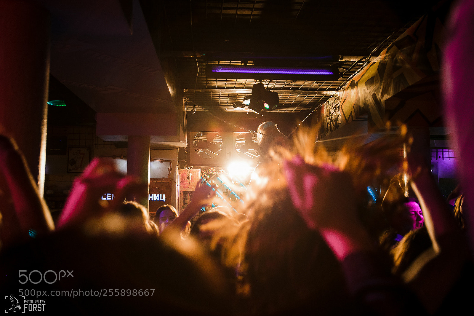 Canon EOS 6D sample photo. Nightclub photography