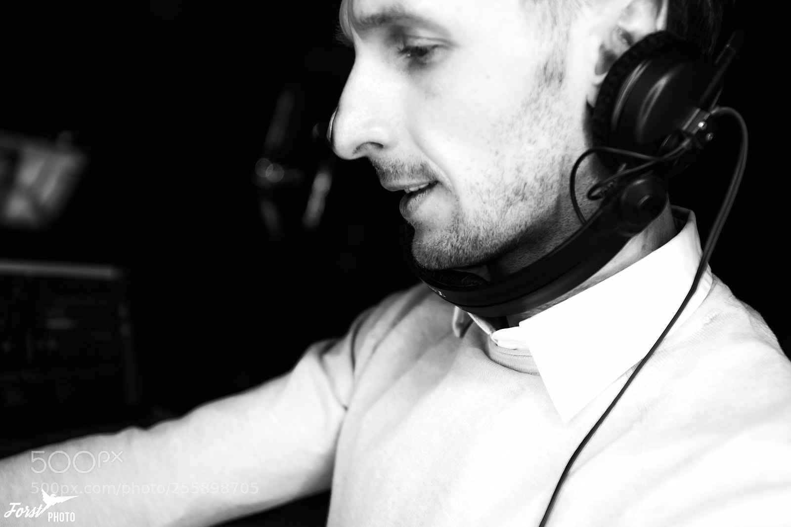 Canon EOS 6D sample photo. Nightclub photography