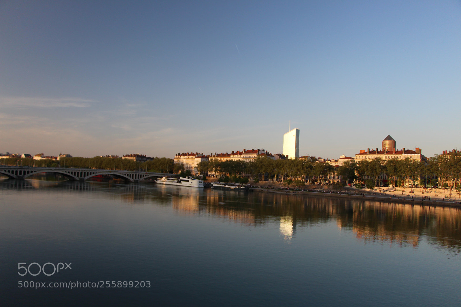 Canon EOS 700D (EOS Rebel T5i / EOS Kiss X7i) sample photo. Rhône river photography