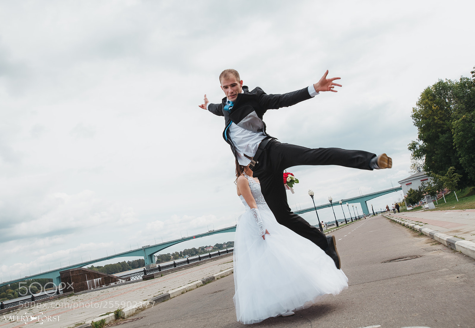 Canon EOS 5D Mark II sample photo. Wedding photography