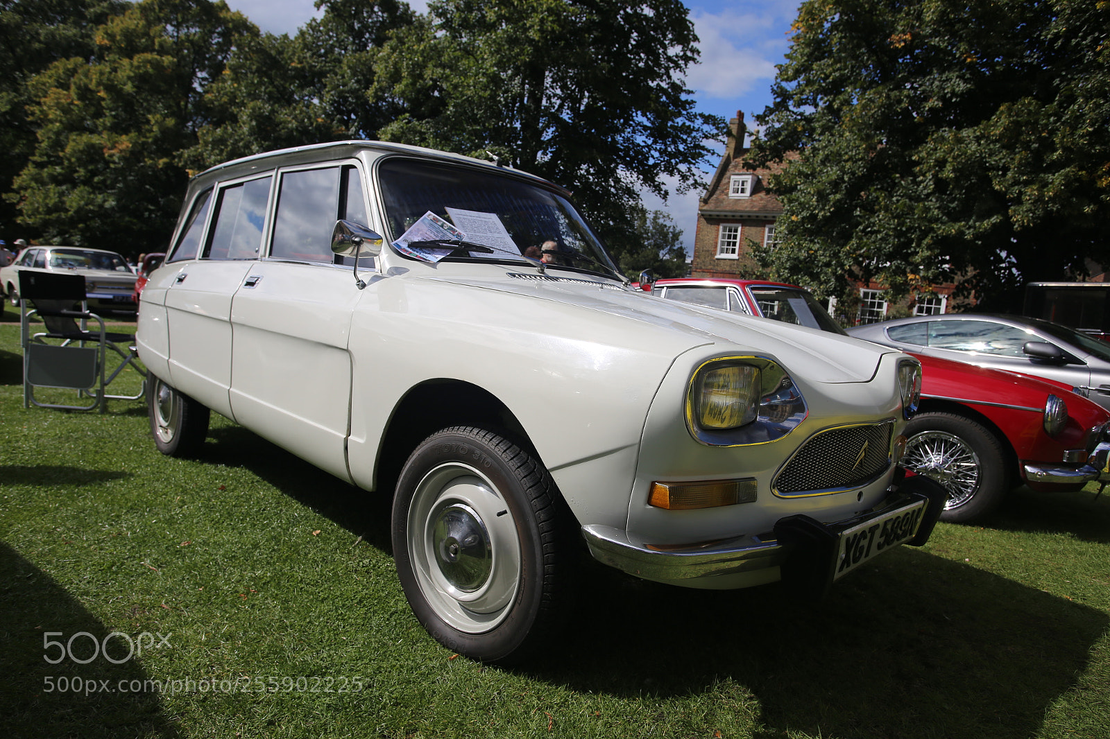 Canon EOS 6D + Canon EF 17-40mm F4L USM sample photo. Cambridge classic car club photography