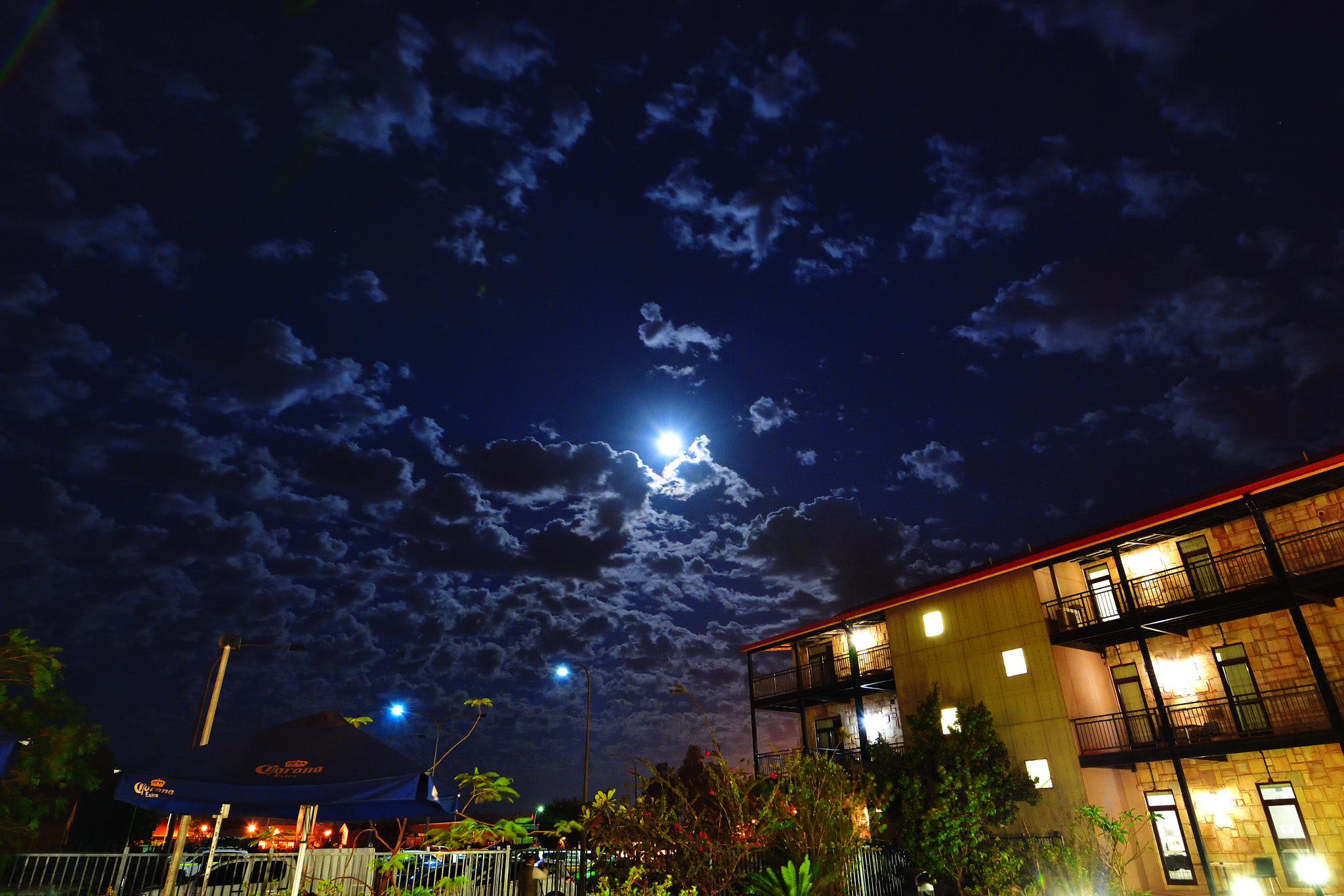Nikon AF-S Nikkor 16-35mm F4G ED VR sample photo. Light photography